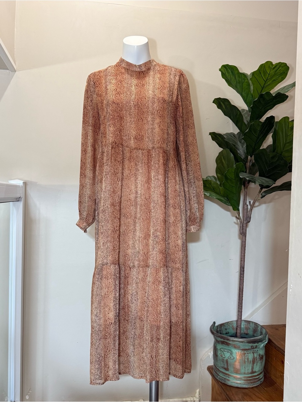 THE PARK & FIFTH fairfax dress size Small